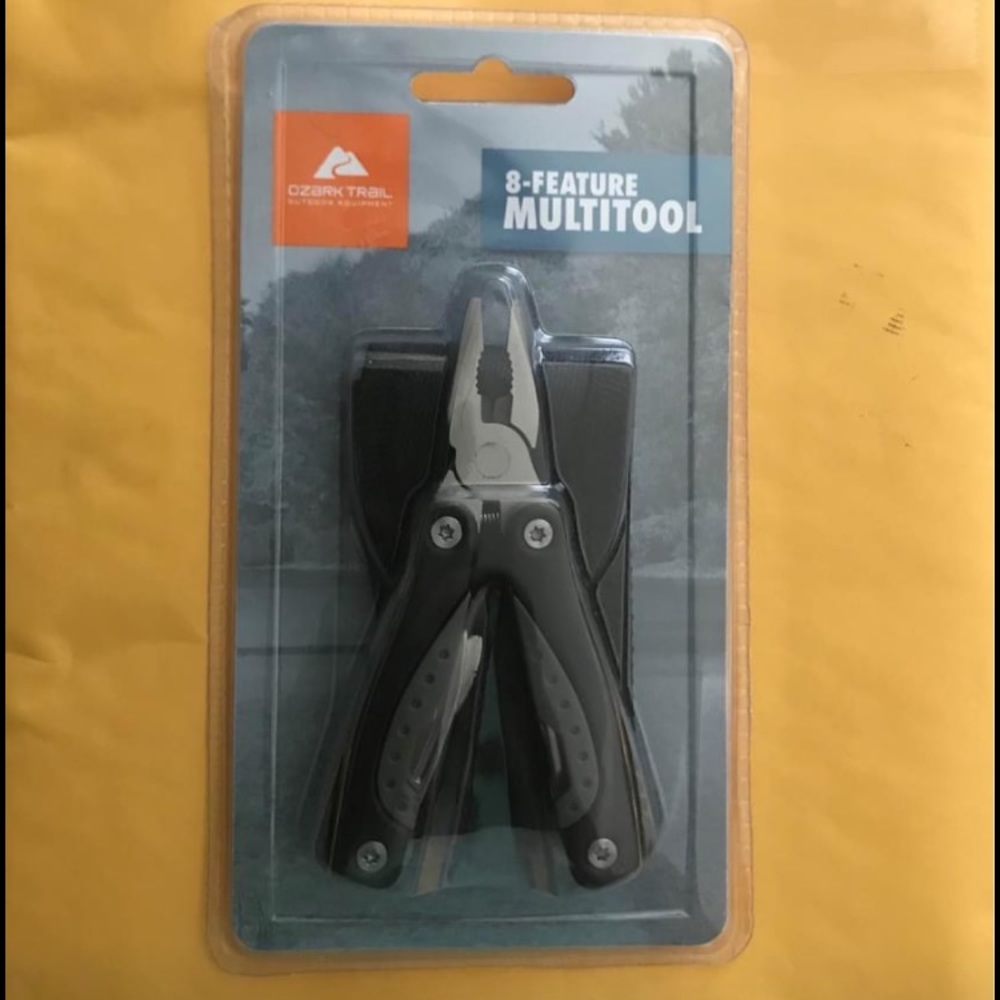 ozark trail 8 feature multitool NIB